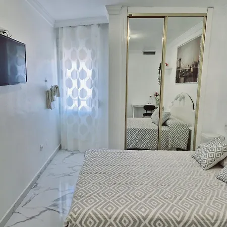 Habitaciones Torremolinos Homestay *